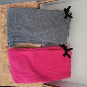🌻 4 for$15 🌻 Set of pink and gray 18m pants with black bows